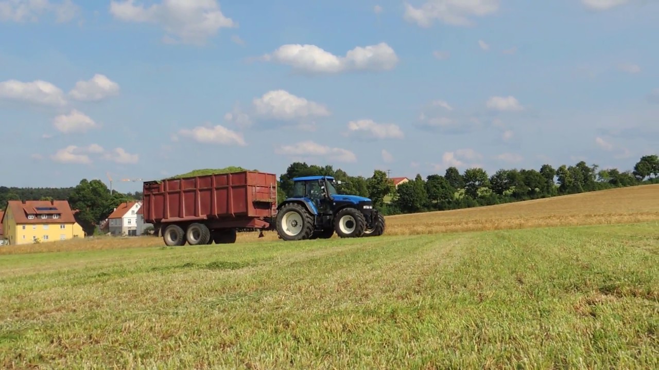 New holland, Case, Claas und Deutz beim 2. Schnitt