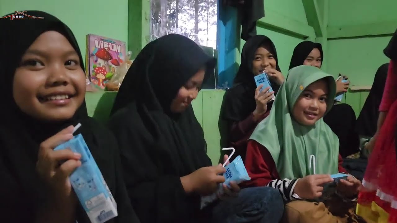 Tugas Dari ibu di Singapura Dan Pak Bayu Andika 