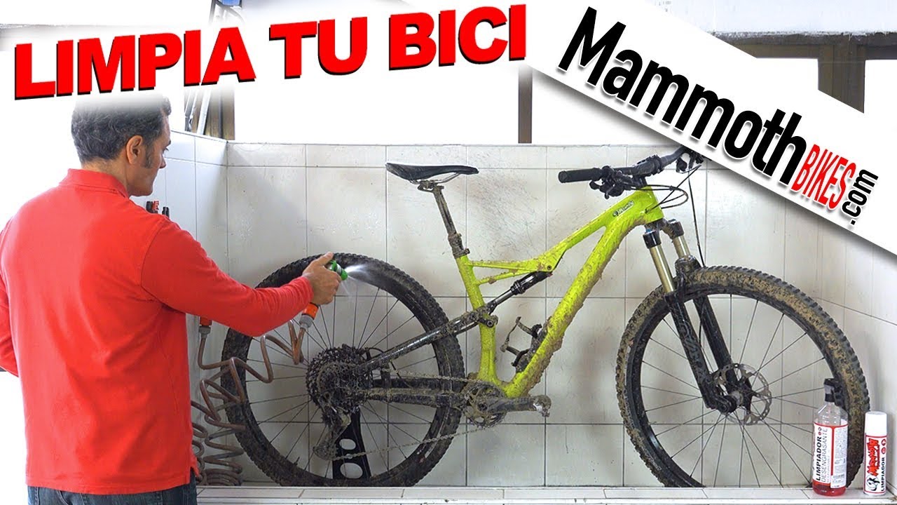 Cómo limpiar una bicicleta con agua. Limpieza general