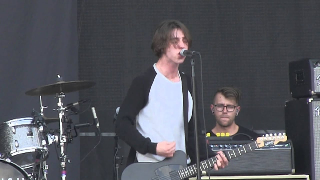 Catfish and the Bottlemen- 