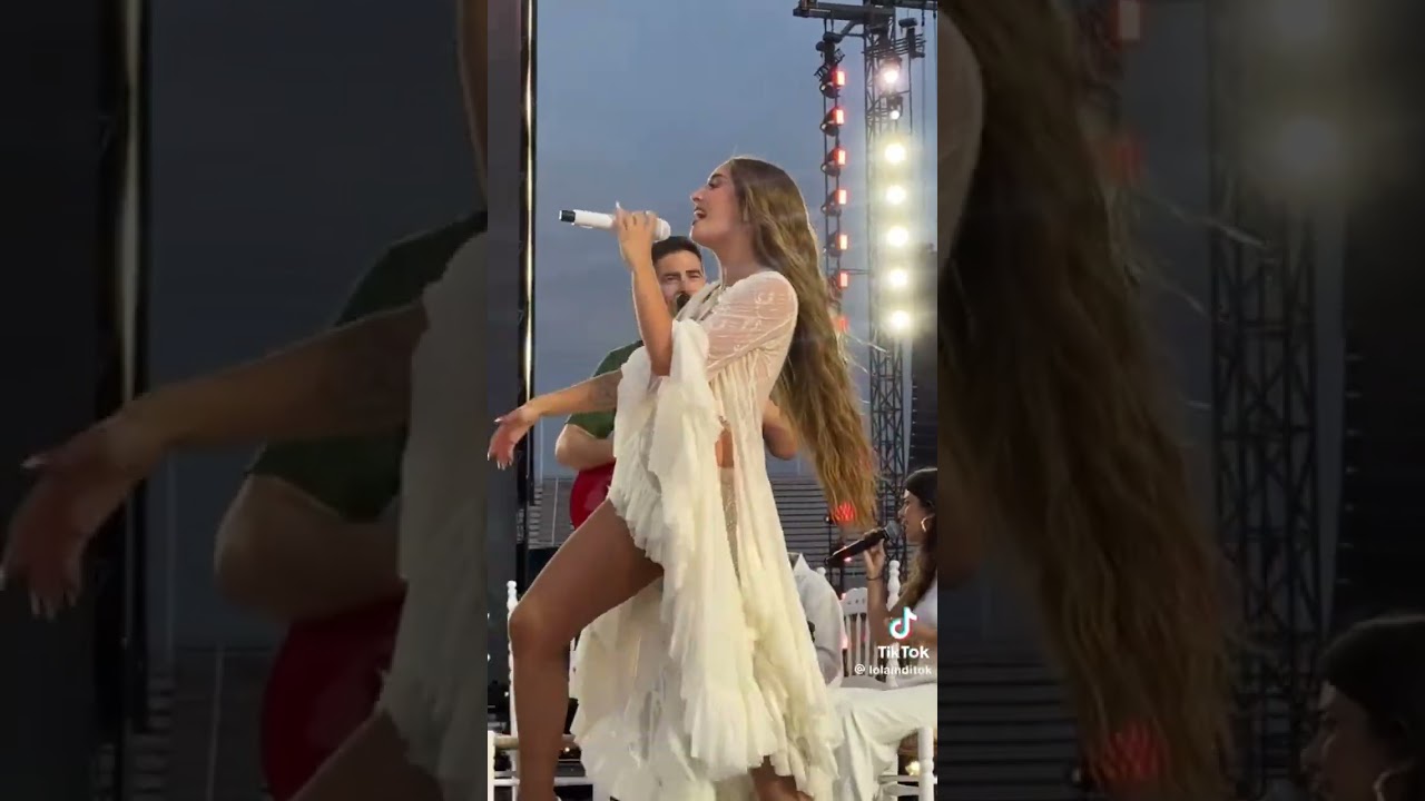 Lola indigo invita a Estopa a su ultimo concierto. 