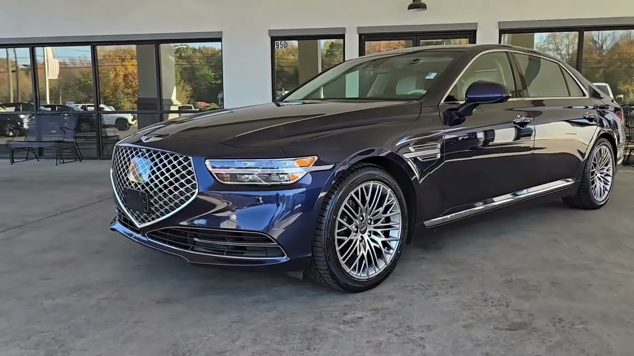 2022 Genesis G90