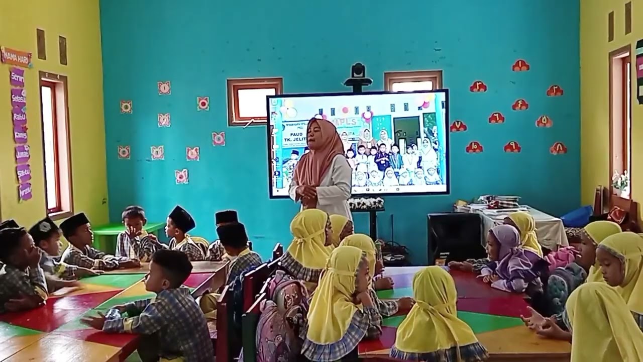 Praktek Microteaching , Ati Nuriah,piaud sem 5,Tema Negaraku #Stitnu Al Farabi pangandaran