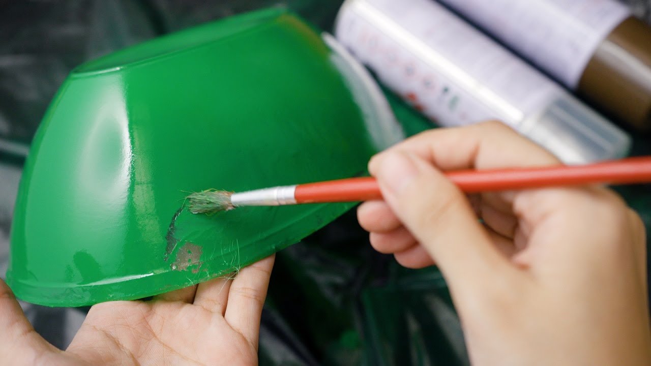 How to Paint on Plastic