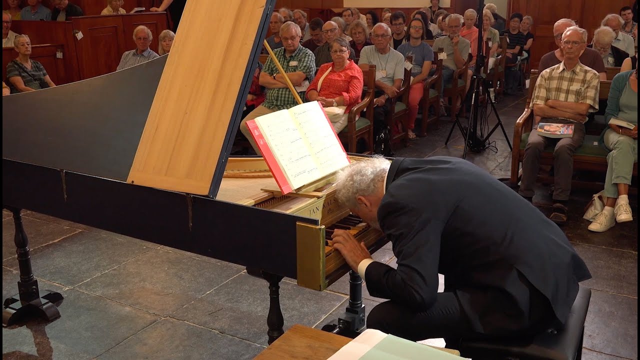 The nose concert, by Marco Mencoboni on the harpsichord