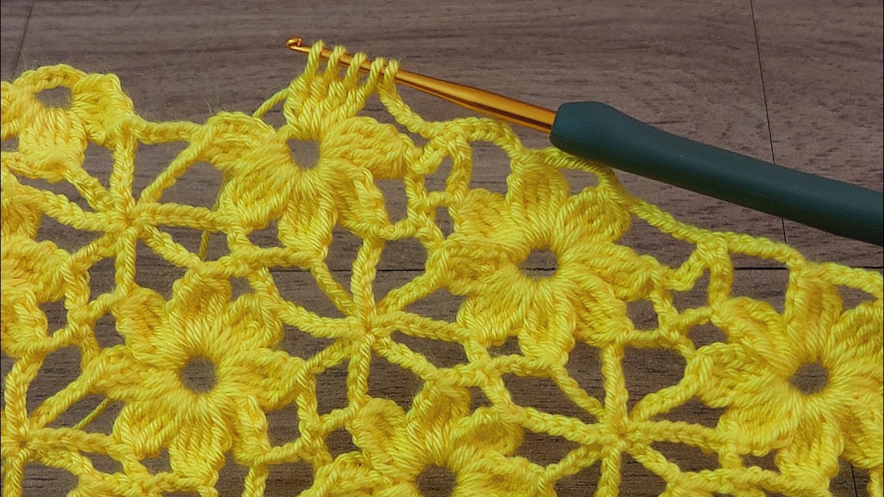 Very beautiful😍this crochet is all dazzling that is being done 🤩this is a masterpiece
