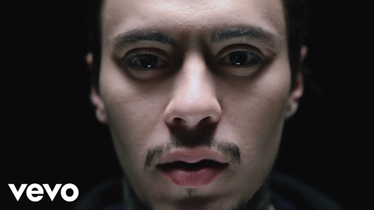 Mikael Gabriel - Pimeyteen