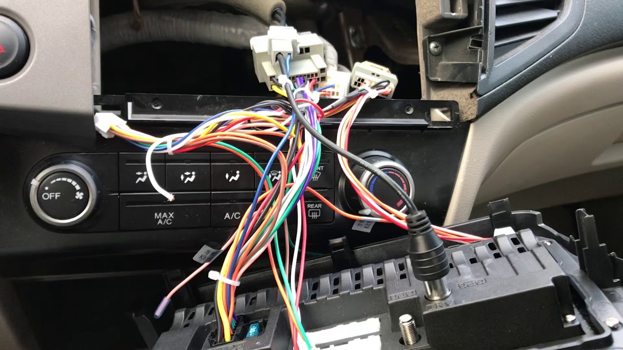Cómo Cambiar una Radio Para Honda Civic 2012 Con Cuidado no me salió bien