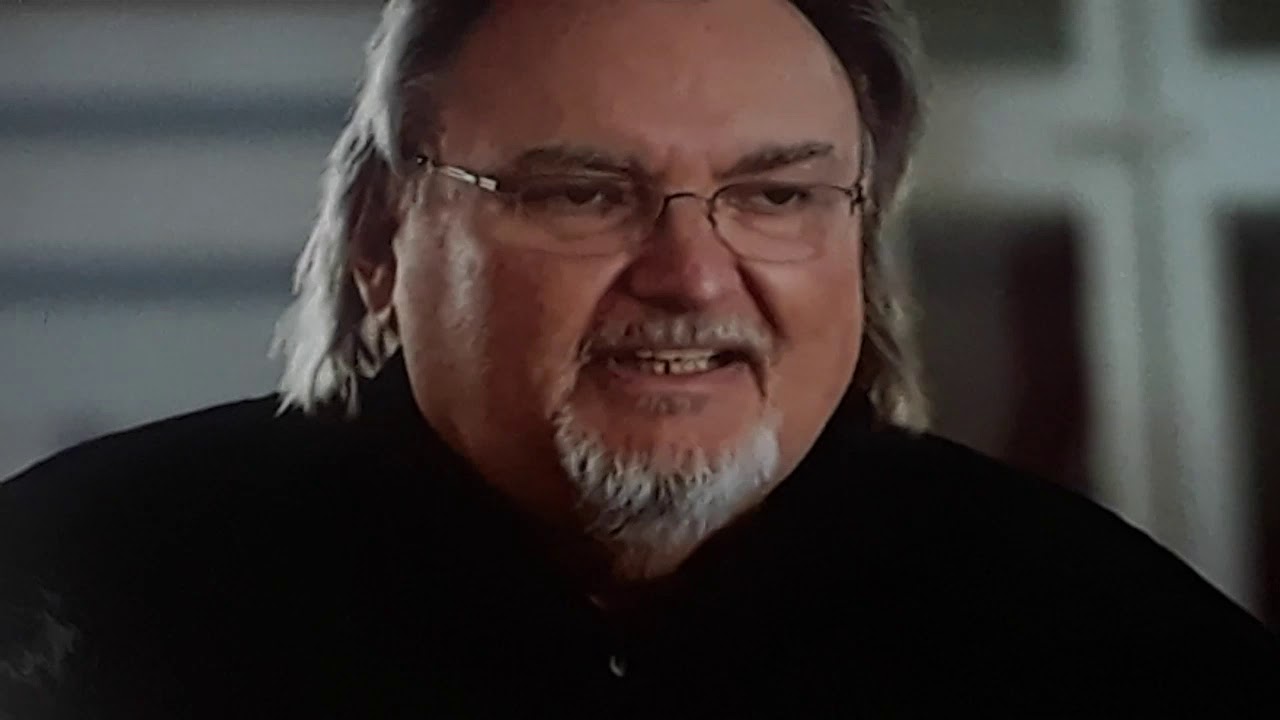 Ed king talks about writing the music and famous guitar riff on 'Sweet home Alabama 