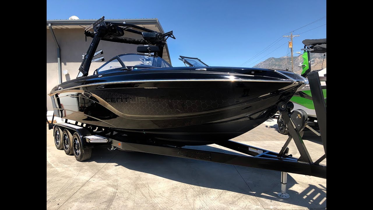 2019 Centurion Ri257 Walkthrough - Black on Black Flake - Custom Design Wakesurf Boat