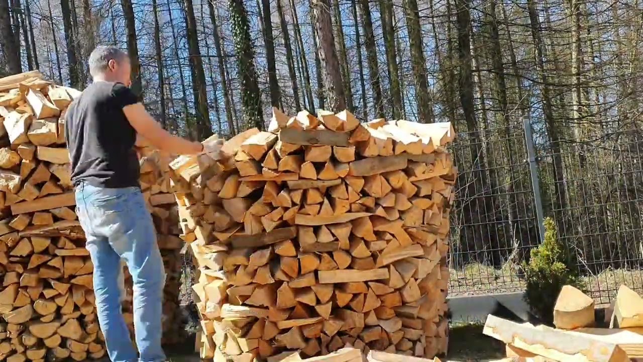 PRZYGOTOWANIE DREWNA NA OPAŁ - rąbanie, rozłupywanie i jak układać na 