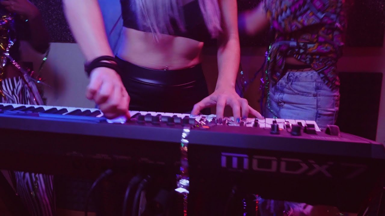 YAMAHA MODX7 - REBECA NAYLA