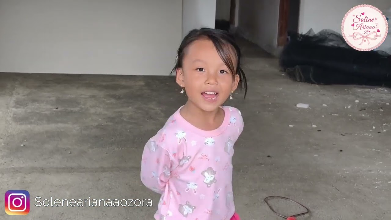 Main ke rumahnya Dedek Binar ,Belajar dan Bantu Mak Sun bersihin buncis.. 😊😊