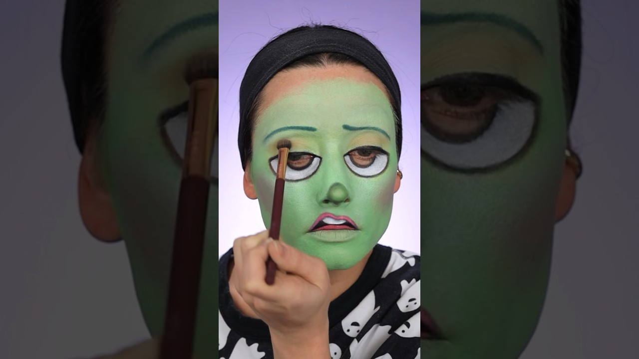 My best attempt at transforming into Disgust from Inside Out 2 💚 #insideout #insideout2 #makeup