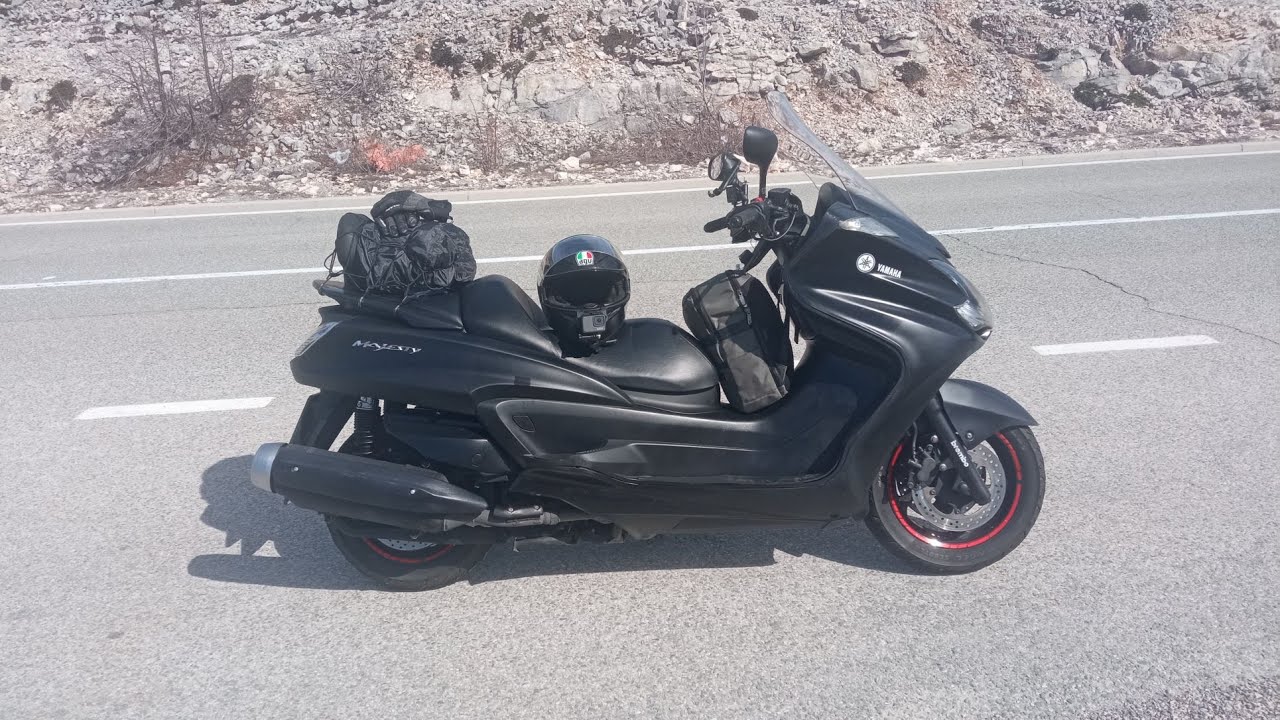 Yamaha Majesty 400  The sound of the wind
