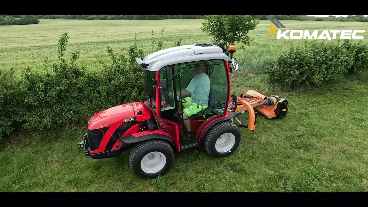 TRAKTOR ANTONIO CARRARO TTR 4800 HST PŘI MULČOVÁNÍ