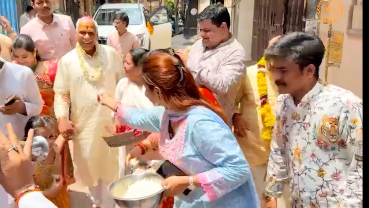 20 Aug. 25 | परमपूज्य श्री गुरुमहाराज जी दिल्ली में भक्त के घर दर्शन देने पधारे। 