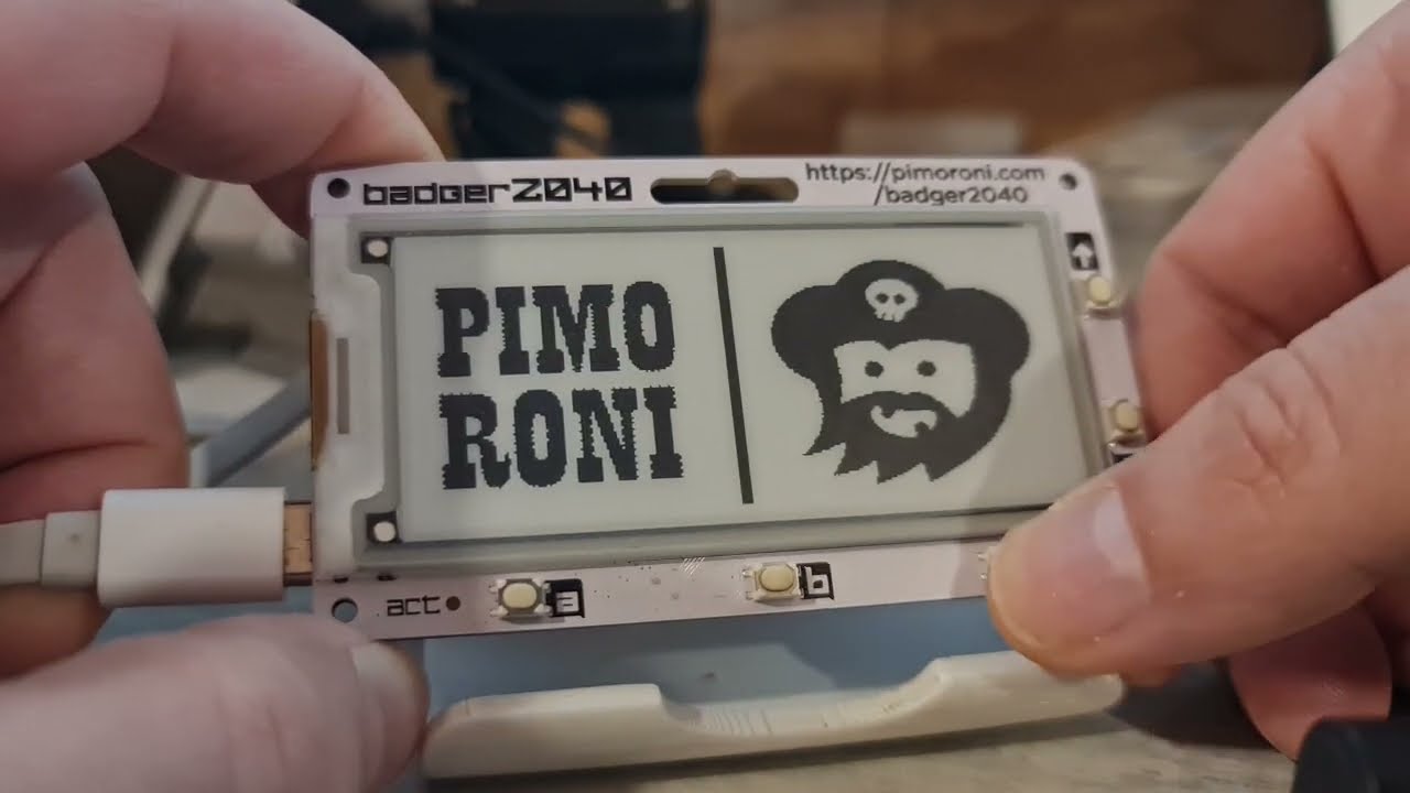 Pimoroni Badger2040 circuitpython BagderOS port