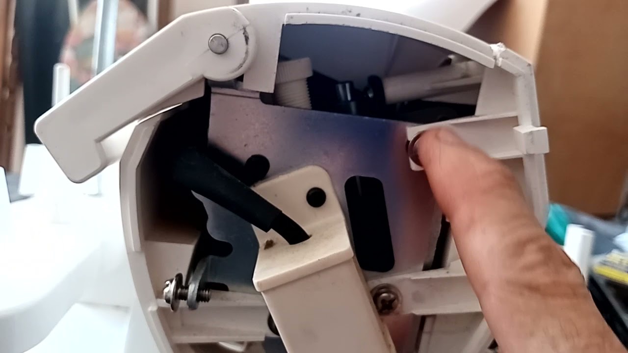 Maquina over singer profinish salta la costura y no corta bien la tela. Parte 1.