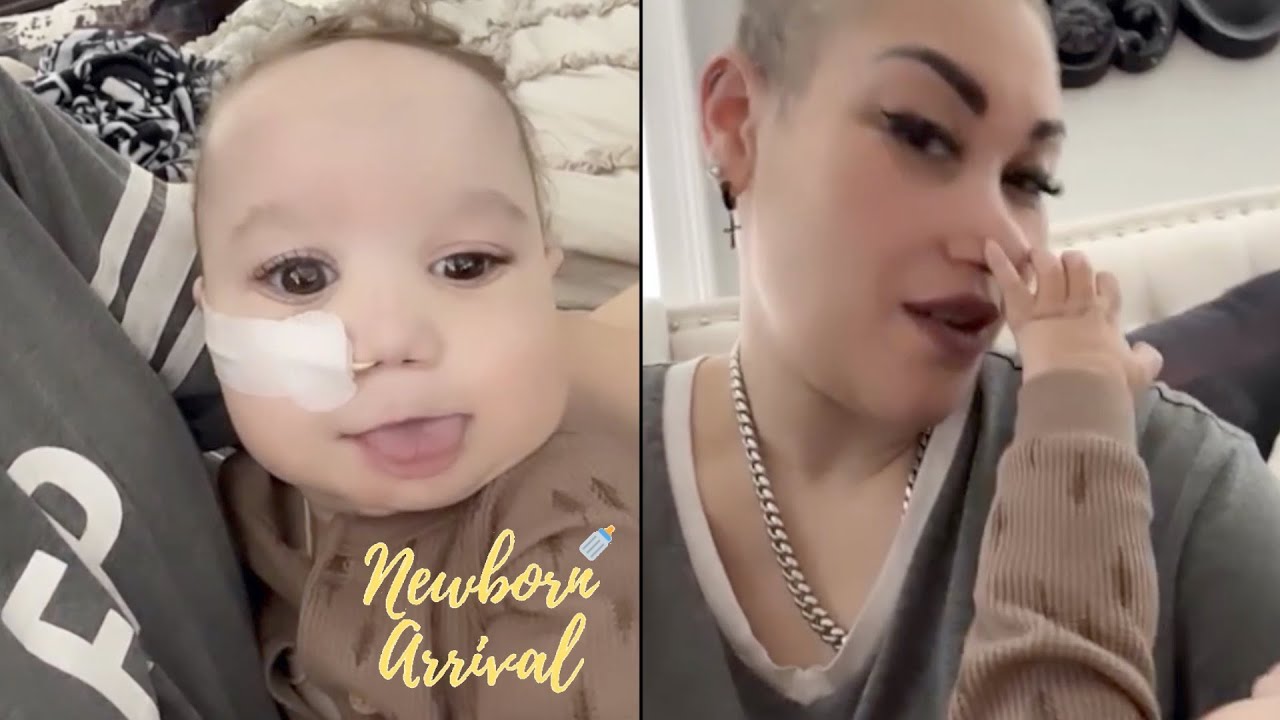 Keke Wyatt's Son Ke'Zyah Can't Stop Laughing At Mommy's Nose Ring! 😄