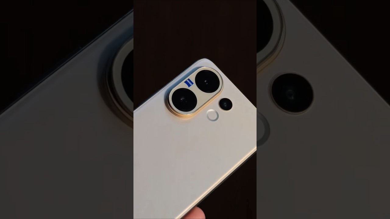 Design mein sab ka boss "Vivo V60 5g ka premium look! ✨ sach me Kya design hai yaar!😍