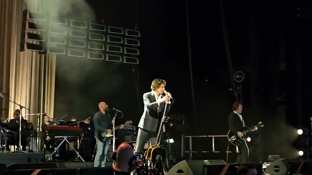 Arctic Monkeys: There'd Better Be a Mirrorball with strings (Oct.15 2023, 3Arena Dublin)