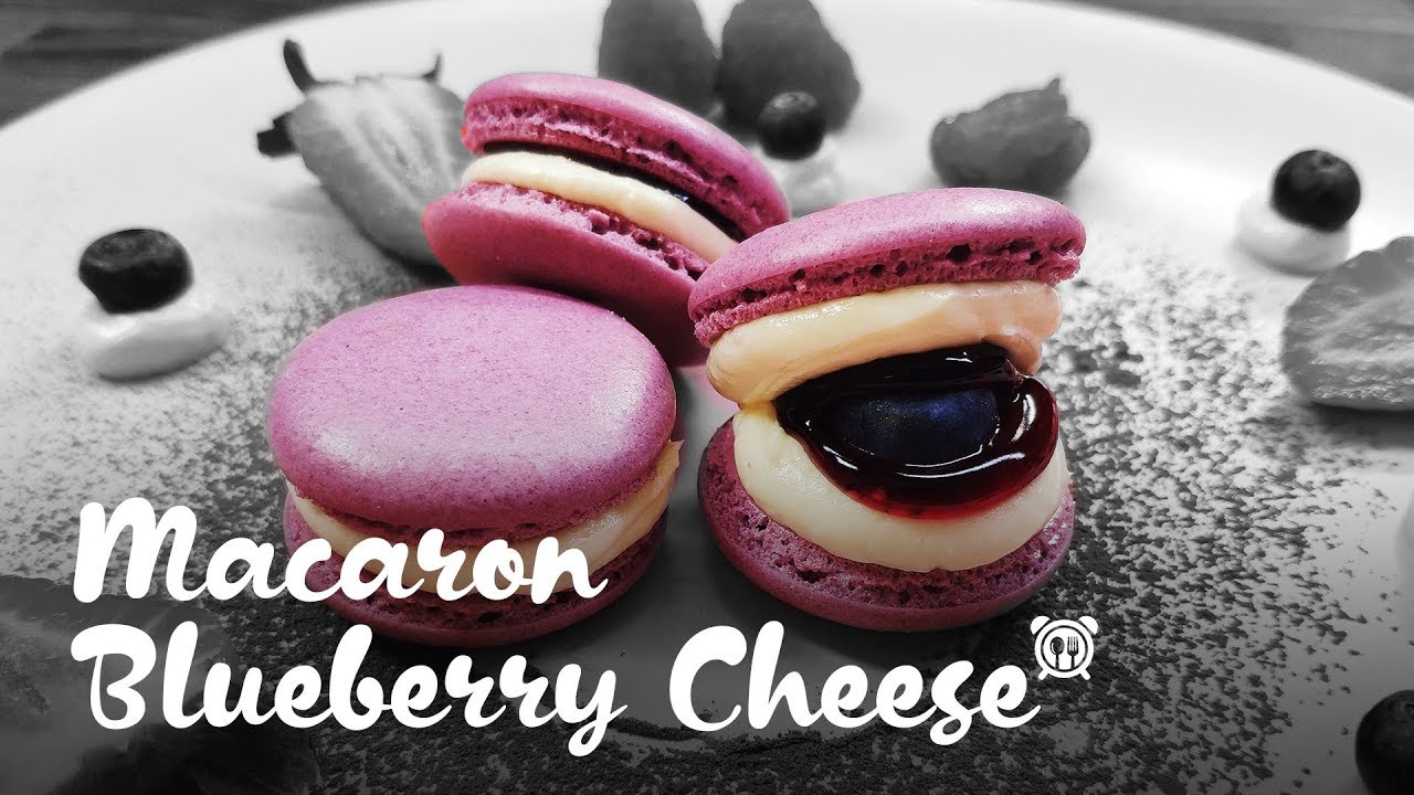 Macaron Blueberry Cheesecake
