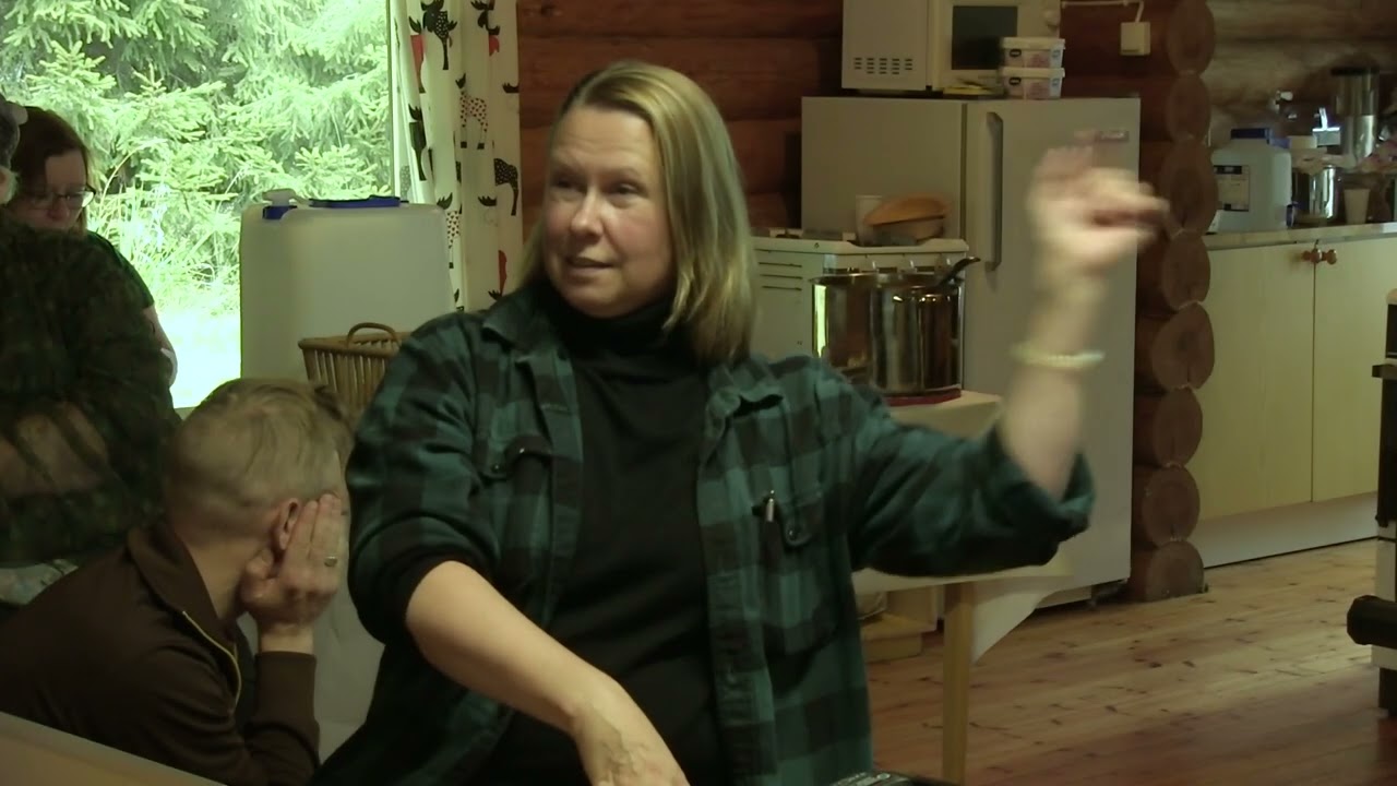 Maakotka elinpiirinsä rajalla - Mia Surakka