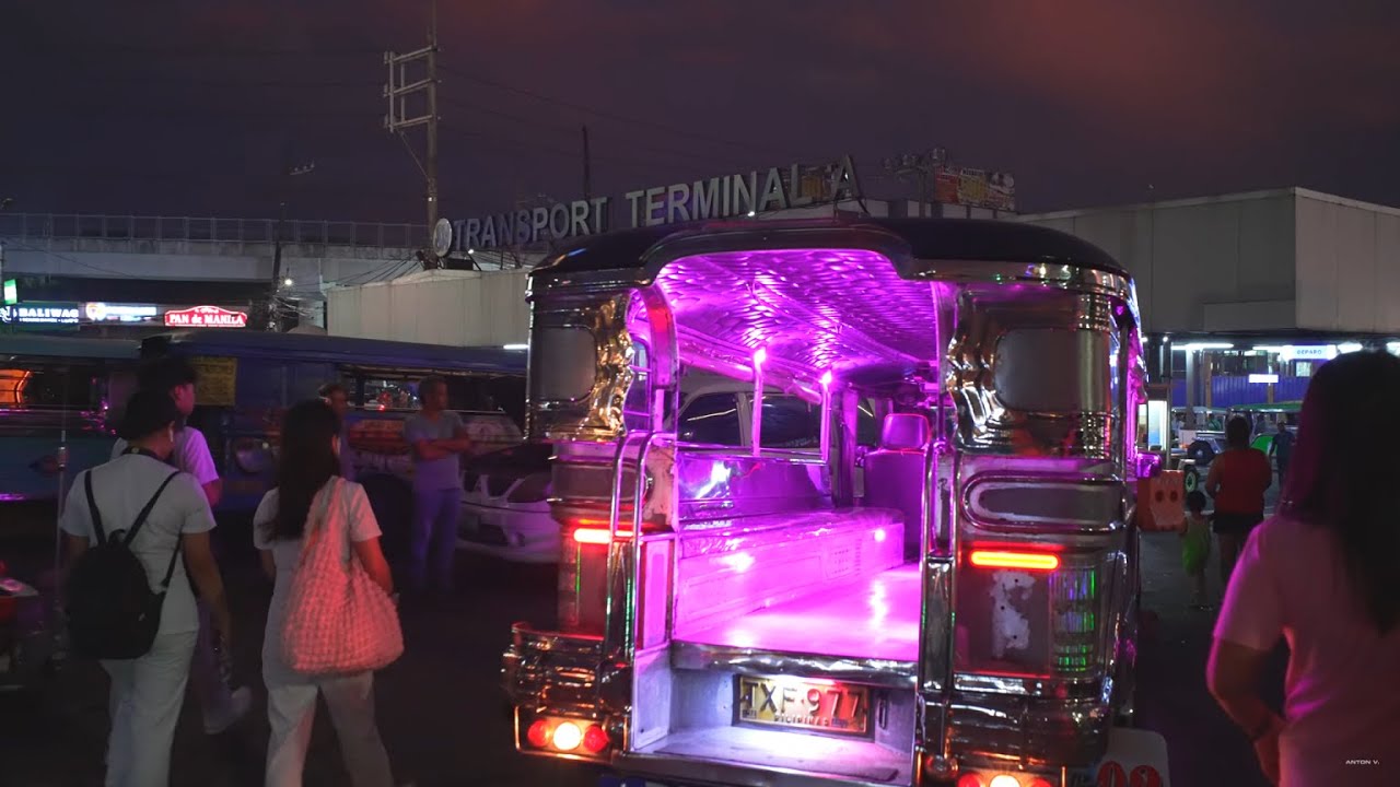 Philippines, Jeep night ride from Dela Costa Homes 2 to SM Fairview