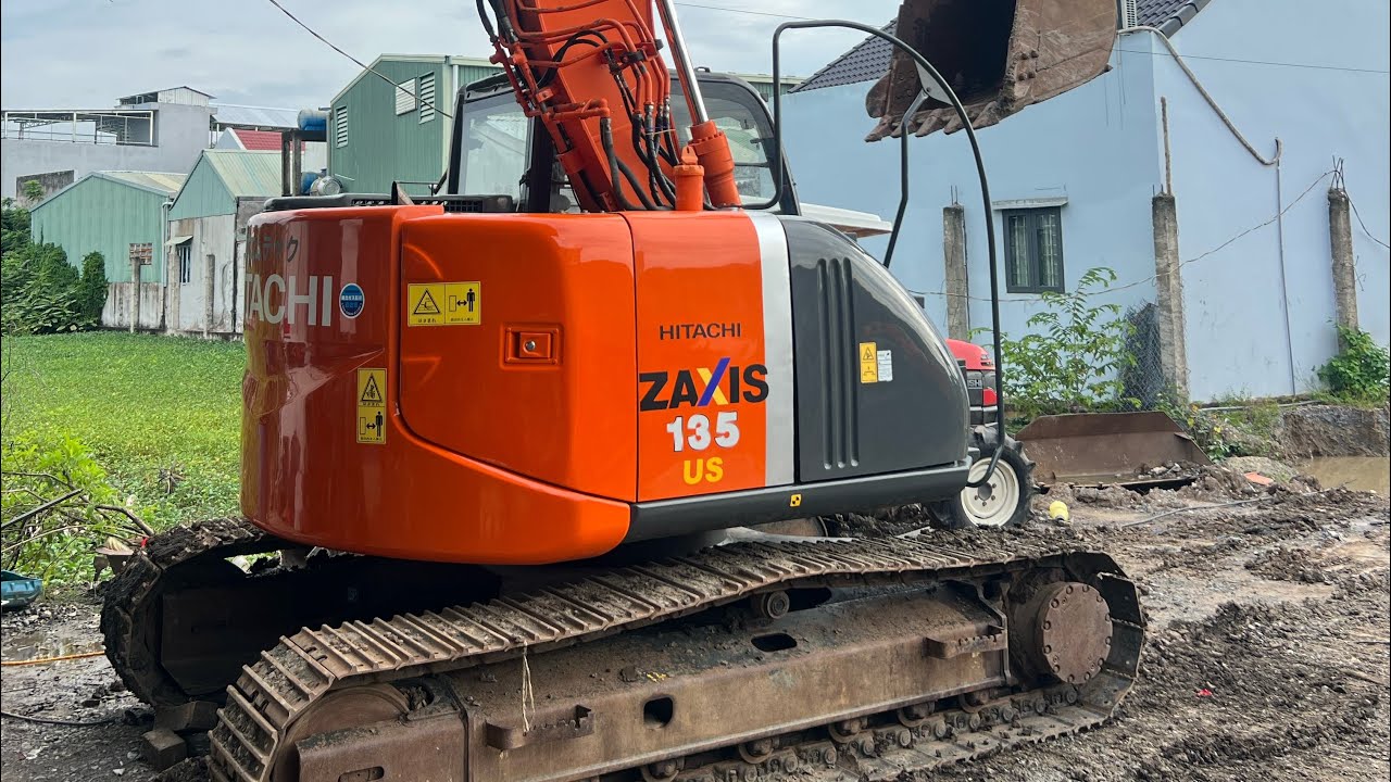si&ecirc;u phẩm xe cuốc xe Đ&agrave;o HiTAChi ZaXis 135us-3 sx 2013 h&agrave;ng b&atilde;i nhật| lh 0966588517 gi&aacute; rẻ nhất Vn