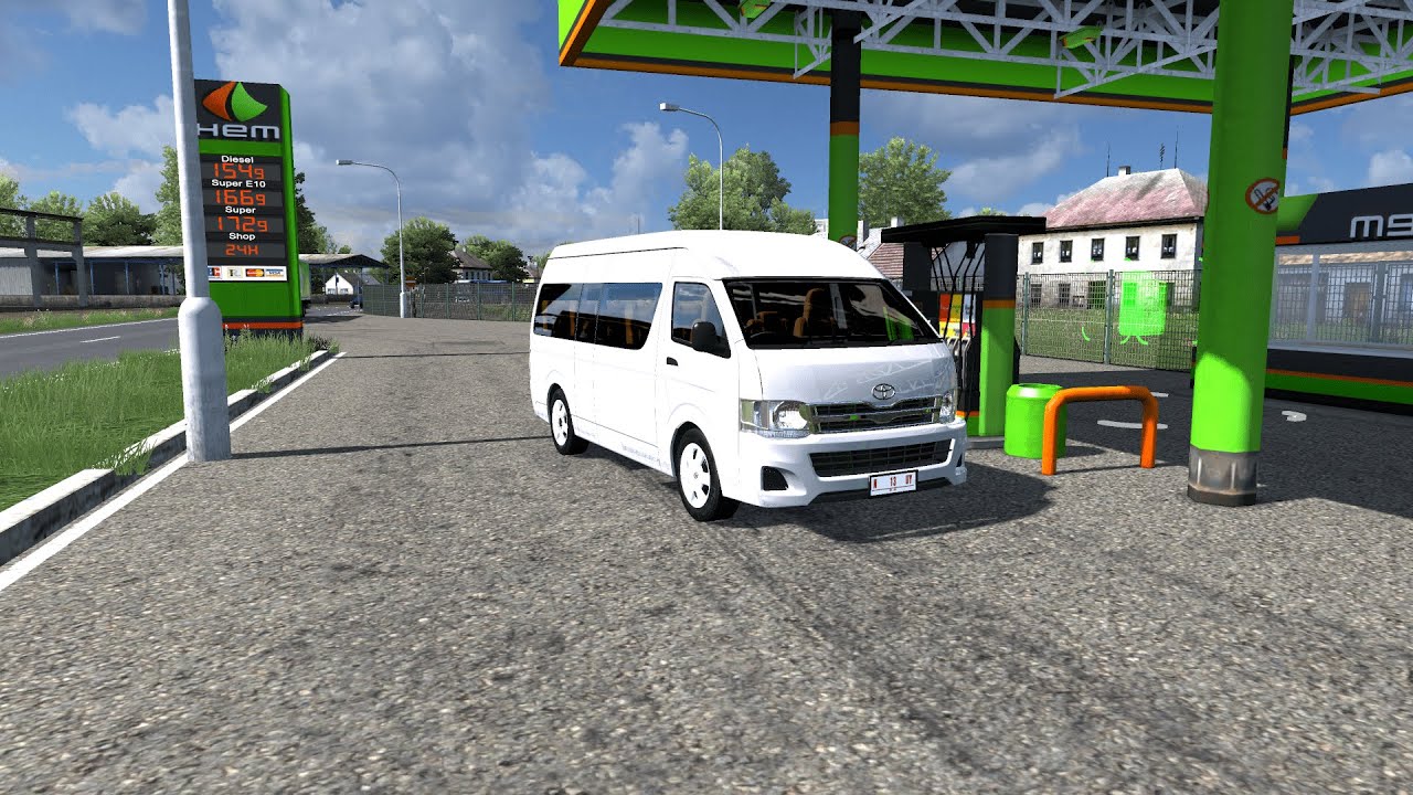 Toyota HiAce car review+ test drive in ETS 2 1.36