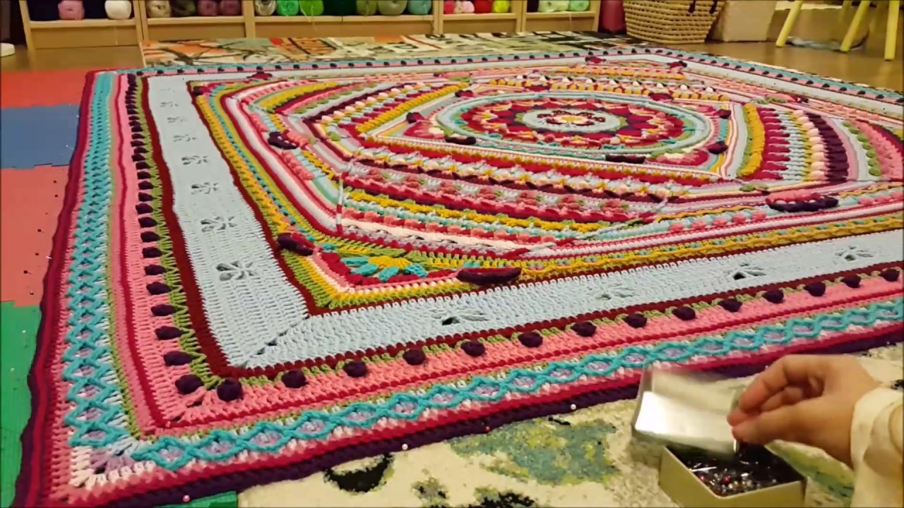 طريقة فرد مفرش كروشيه عالم صوفي Blocking My Sophie's Universe