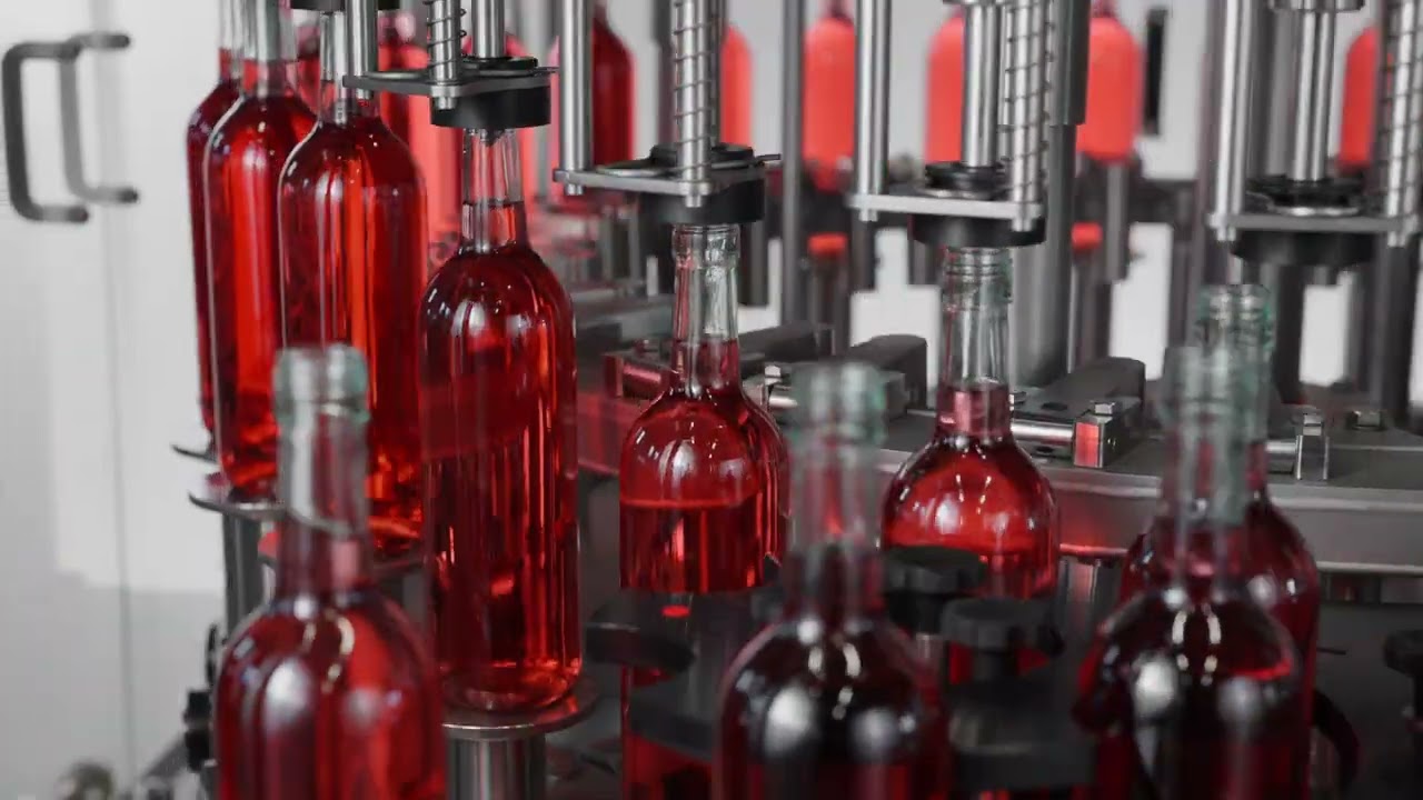Precision wine bottling with integrated cleaning efficiencySraml I24P32 final