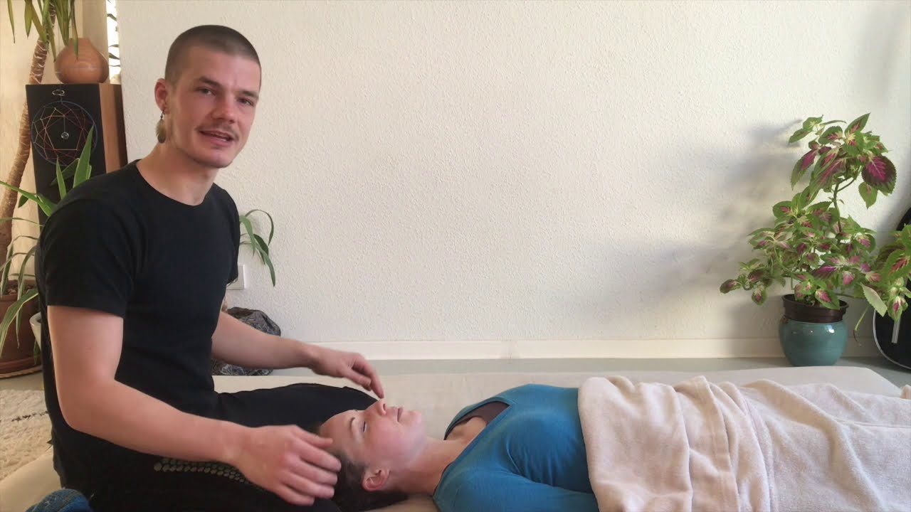 Thai Yoga Massage - Brust Muskulatur:  M. pectoralis minor&major