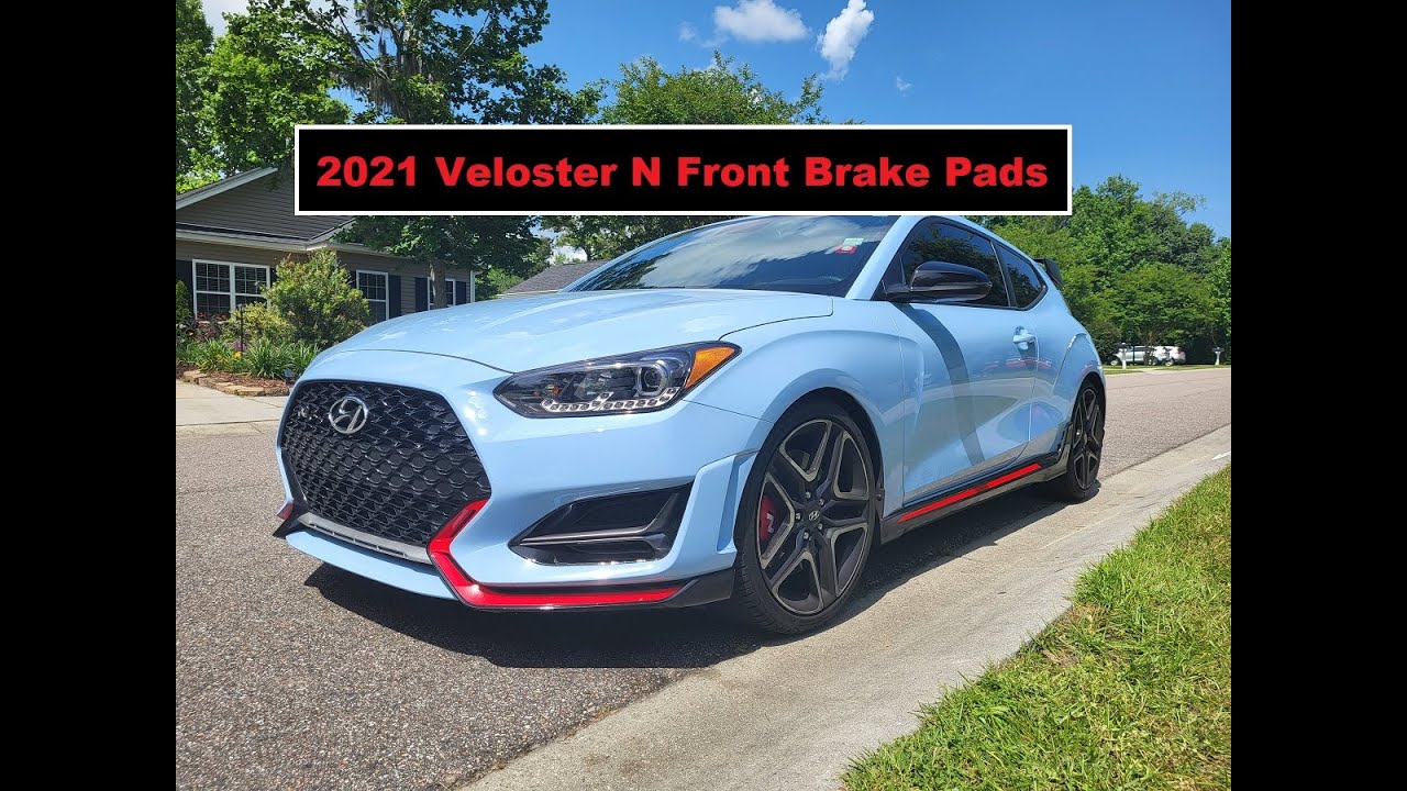 Замена передних колодок Hyundai Veloster N 2021 года #hyundai #velostern #тормозныенакладки