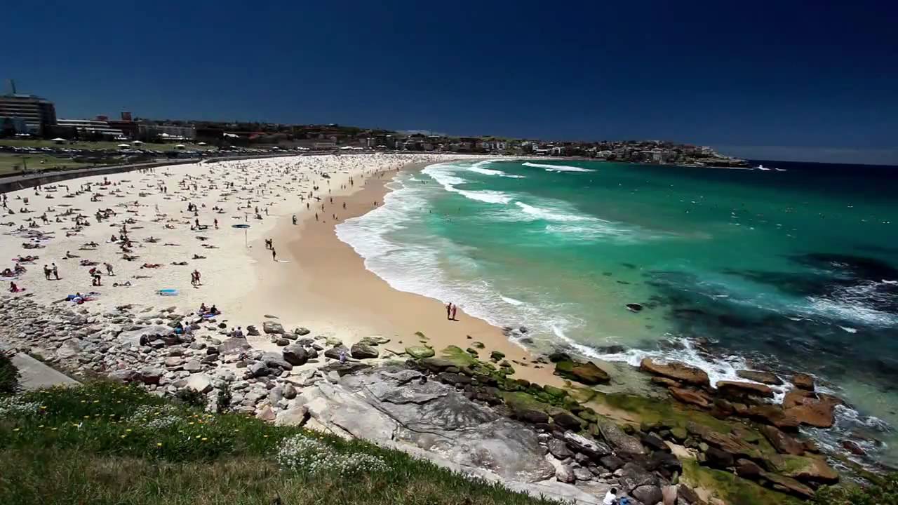 Bondi Beach - Sydney Australia in HD