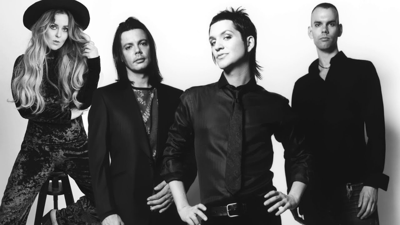 Placebo x Ellinoora - Battle for Elefantin paino