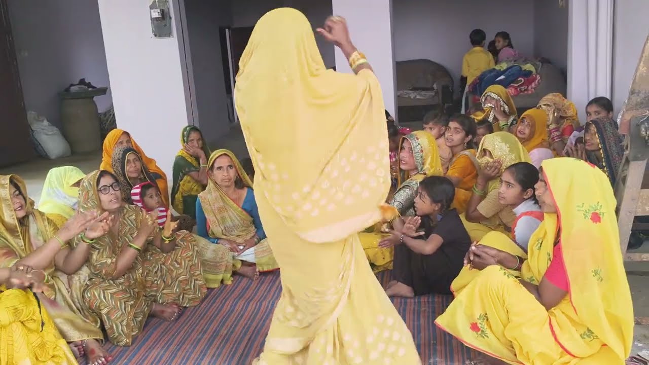 🌼🌼🌻🌻हल्दी पर किया एकदम गजब डांस एक बार जरूर देखें बिल्कुल न्यू गाने पर 🌺🌹👍👍