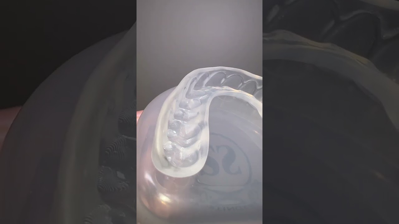 What type of mouthguards do NHL player use?