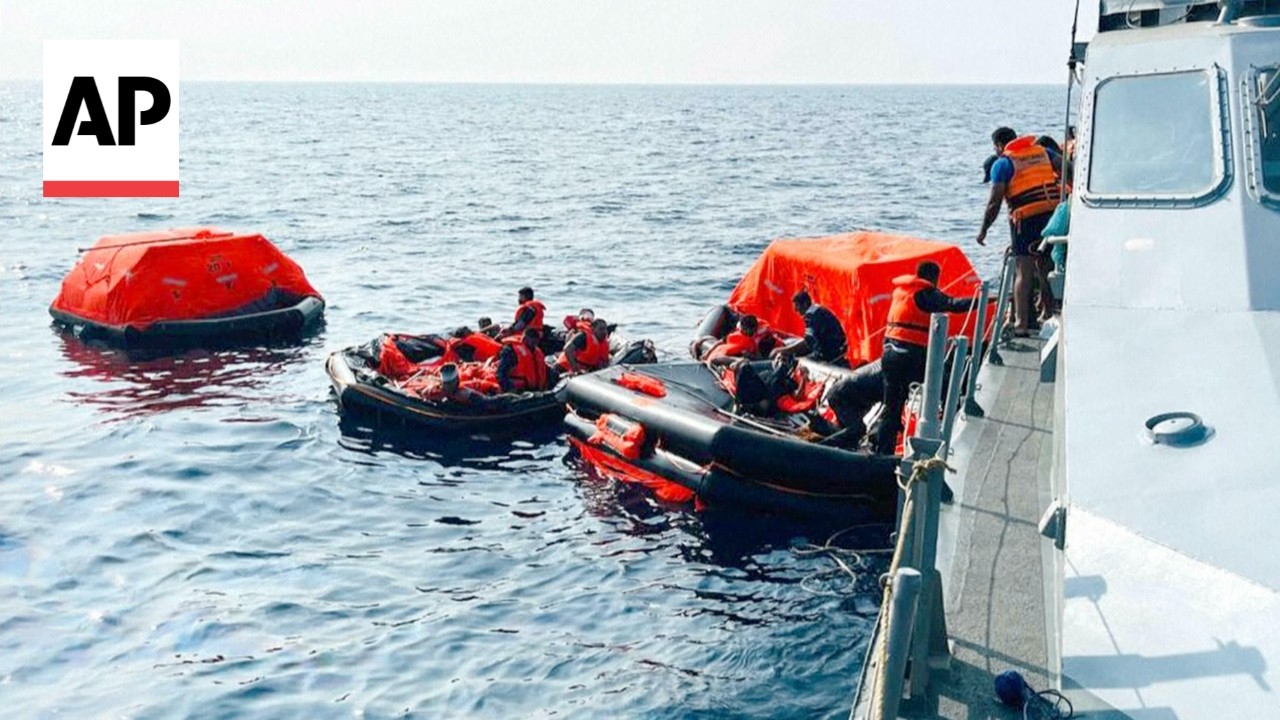 Watch as the Sri Lankan navy rescues Iranian sailors from torpedoed warship