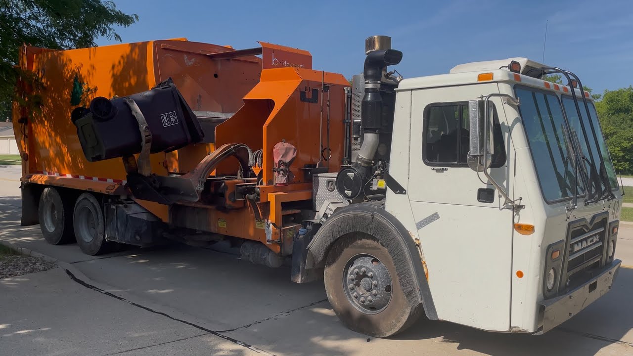 Orange Mack LEU Bridgeport Ranger Garbage Truck