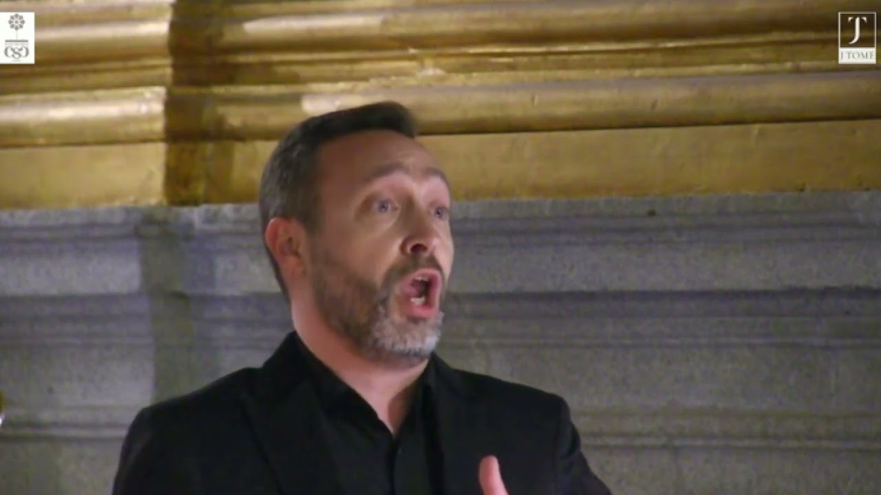 Fernando Guimarães sings 
