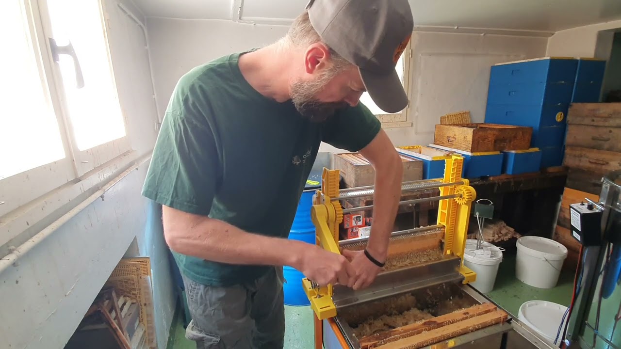 Masina de descapacit ReverseAction - Primul test la 23.5 grade in laboratorul de extractie.