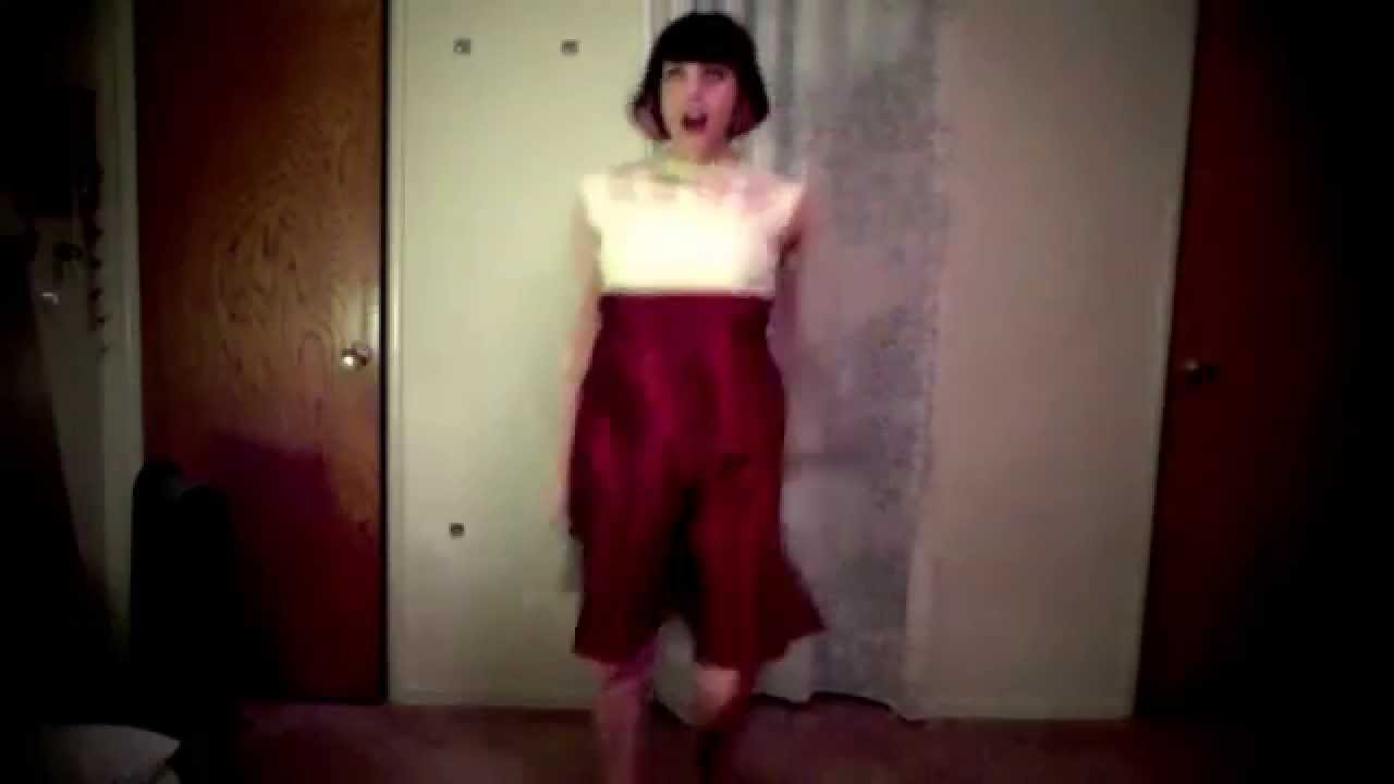 50 Vintage Dresses in 60 Seconds