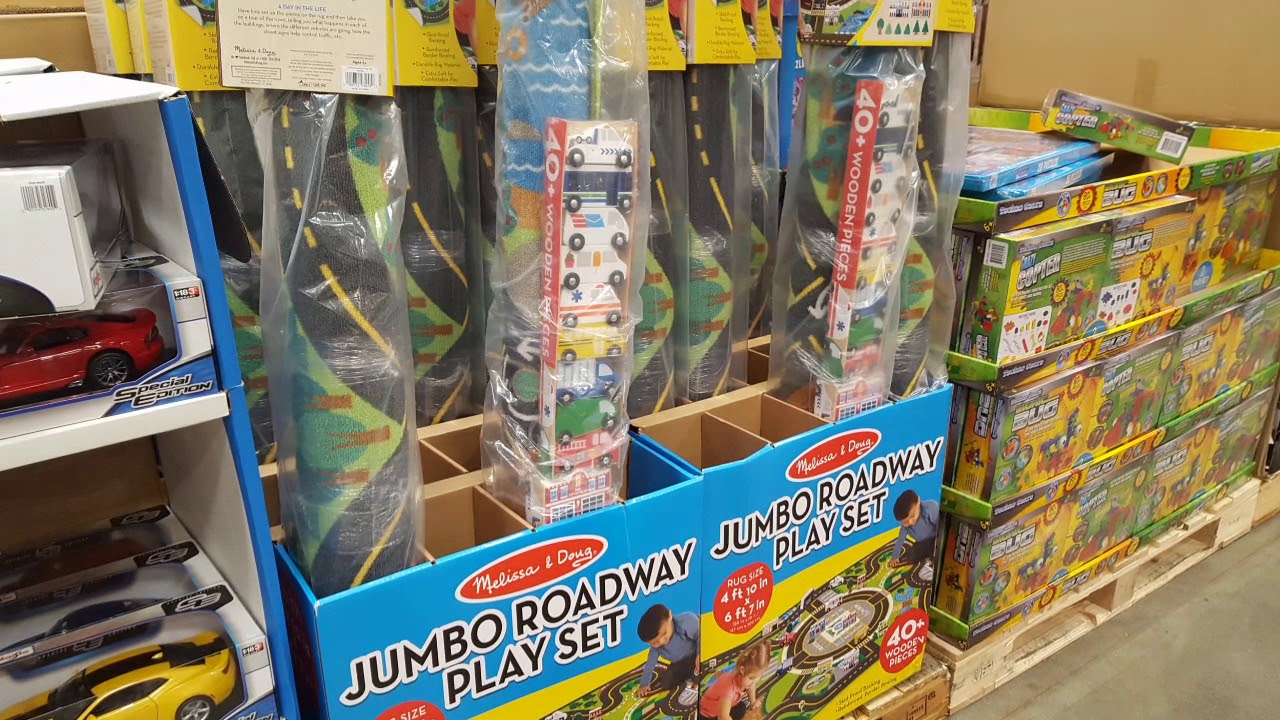 Costco Jumbo Roadway Playset  (Kids Activity Rug + 40 Wood cars and town pieces!)$39!!!