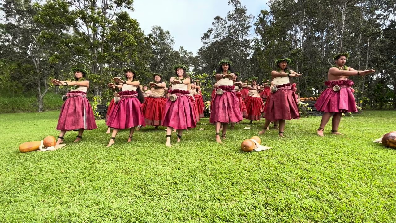 Sacred Hula at Kīlauea Volcano Hālau Unuokeahi