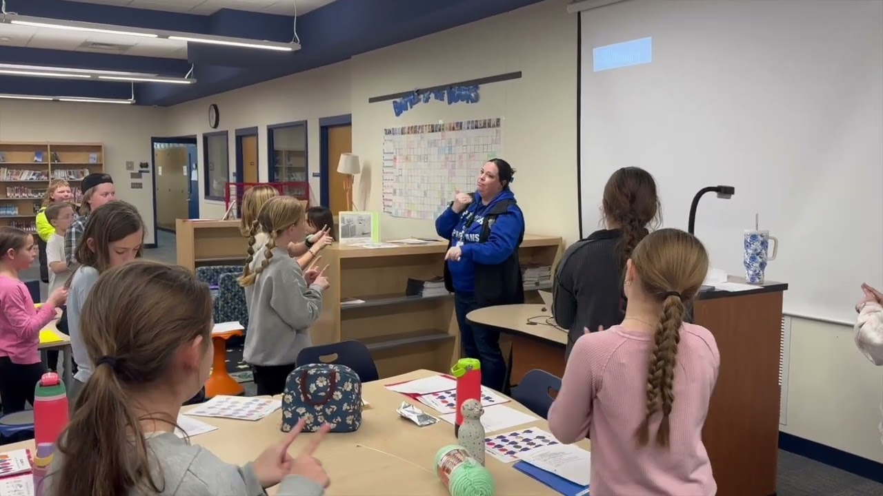 Appleview Elementary students learn American Sign Language