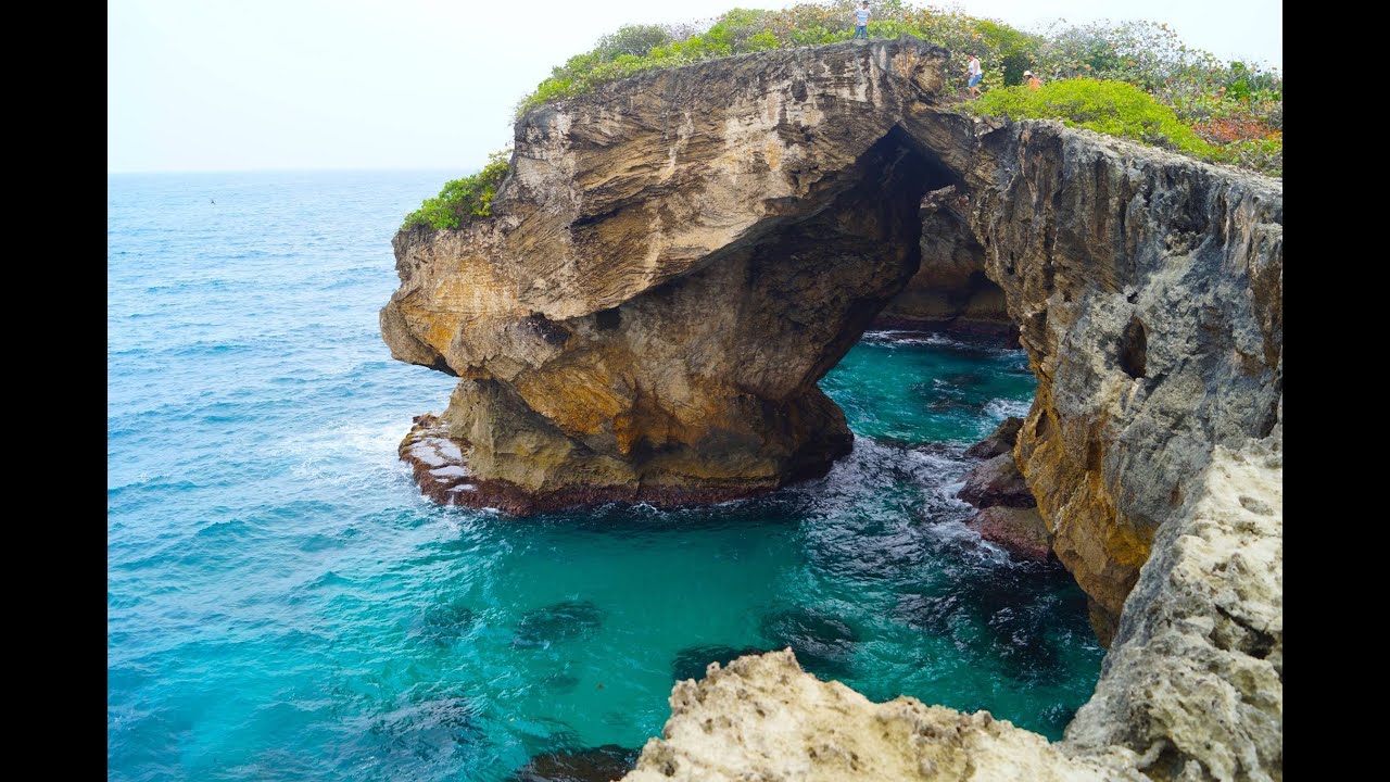La Cueva del Indio en Arecibo  Puerto Rico