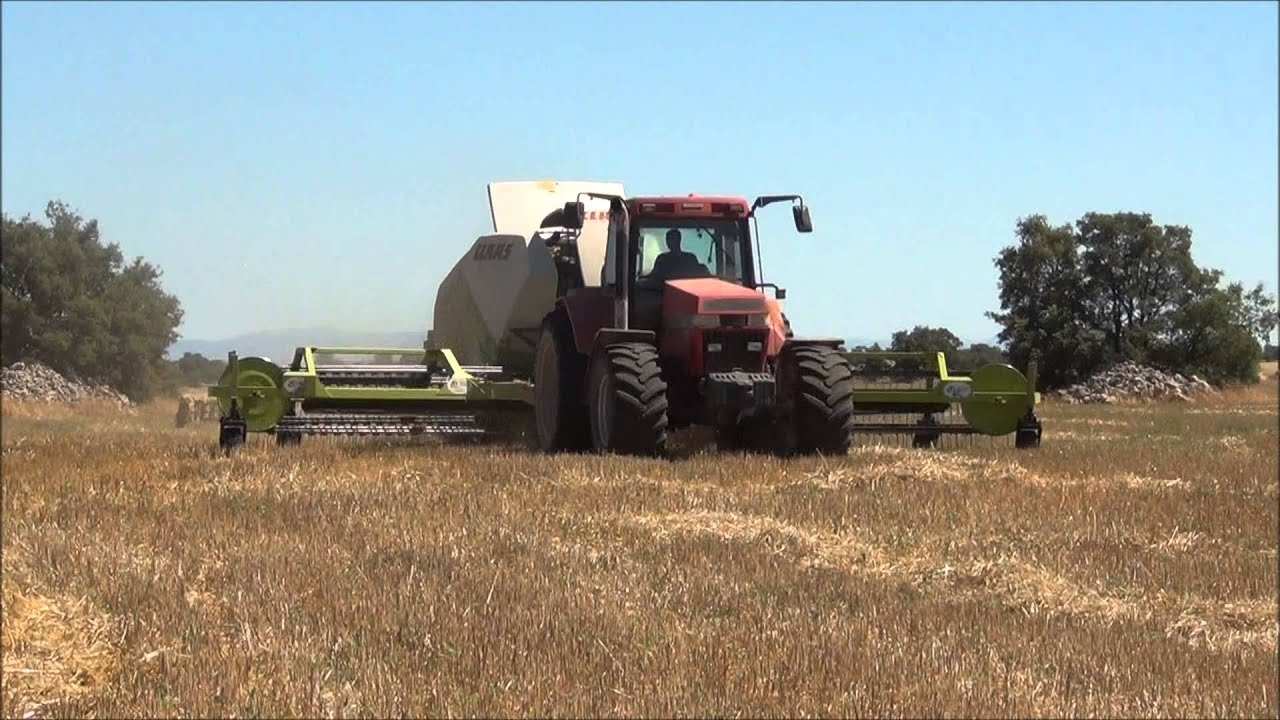 Case IH 7220 & Claas Quadrant 3200 + Nadal