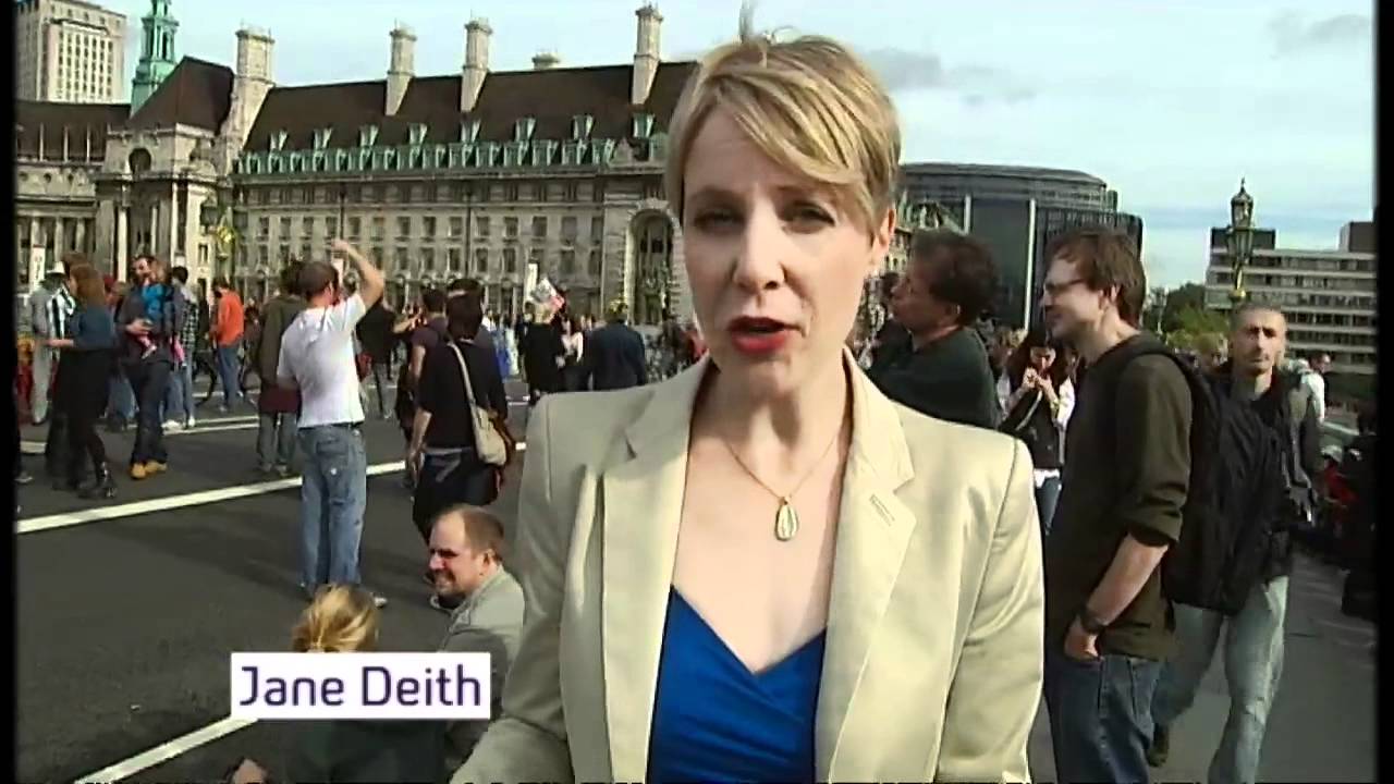 Health protest on Westminster Bridge